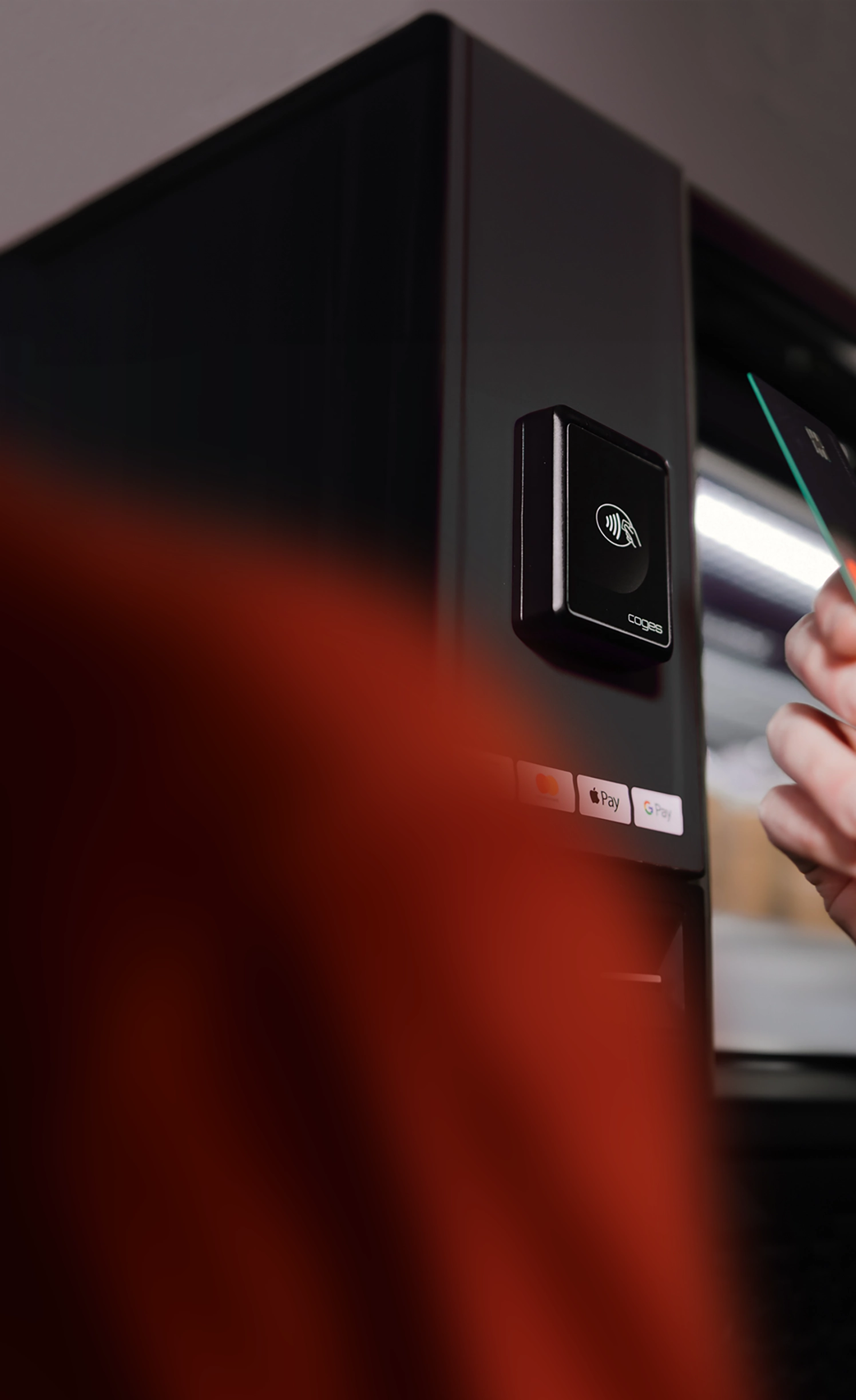 Payment with credit card at the vending machine